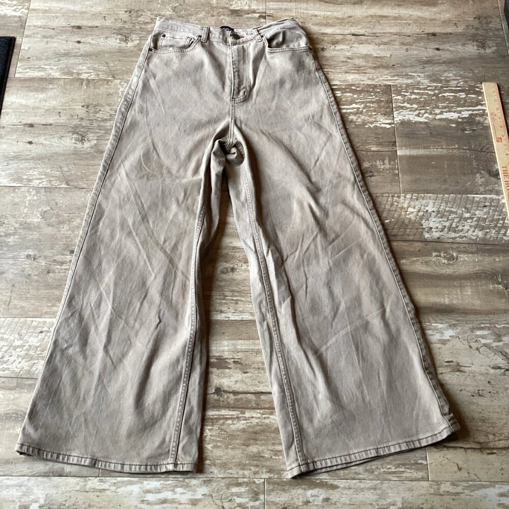 BDG Wide Leg Flare Jeans in Light Taupe